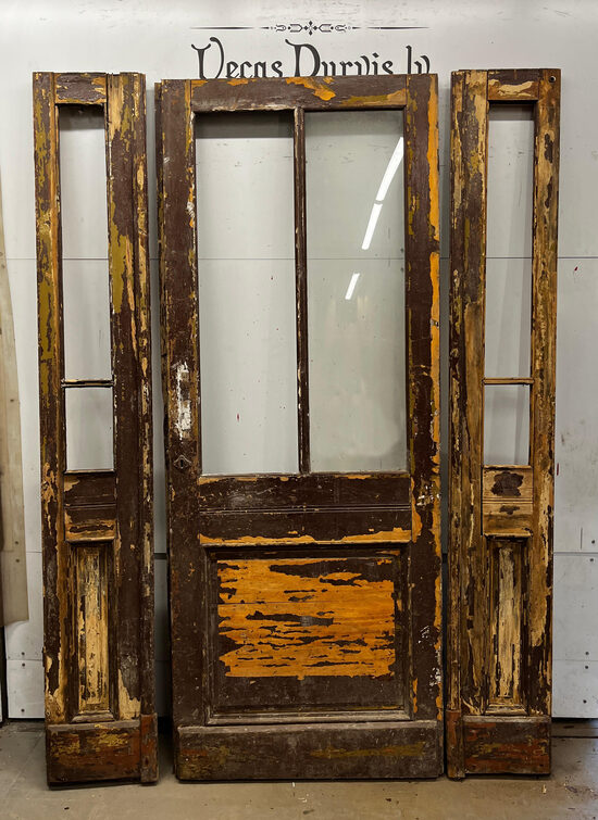 Masīvkoka pildiņa durvis ar stiklu - Nr. 213, 214,  215. Izmērs 32 + 86 + 32 cm x 221 cm, biezums 4.5 cm